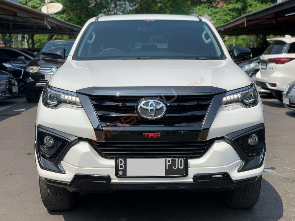 Mobil Toyota Fortuner 2020