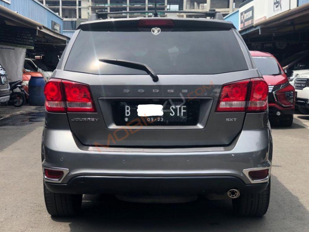 Mobil Dodge Journey 2013