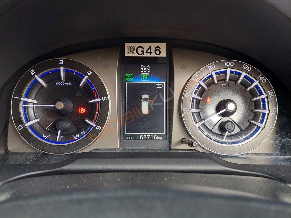 Mobil Toyota Kijang Innova 2021