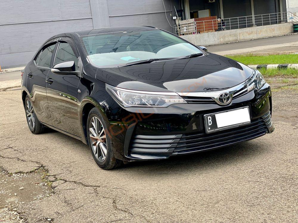 Mobil Toyota Corolla 2018