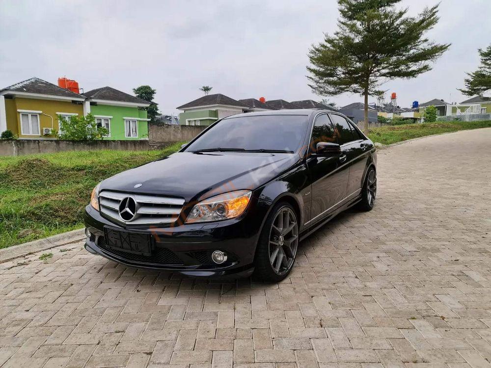 Mobil Mercedes-Benz C-Class 2008