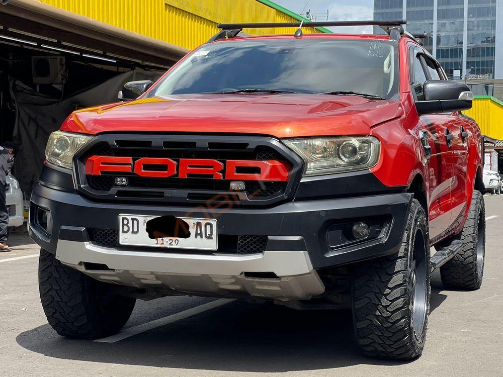 Mobil Ford Ranger 2014