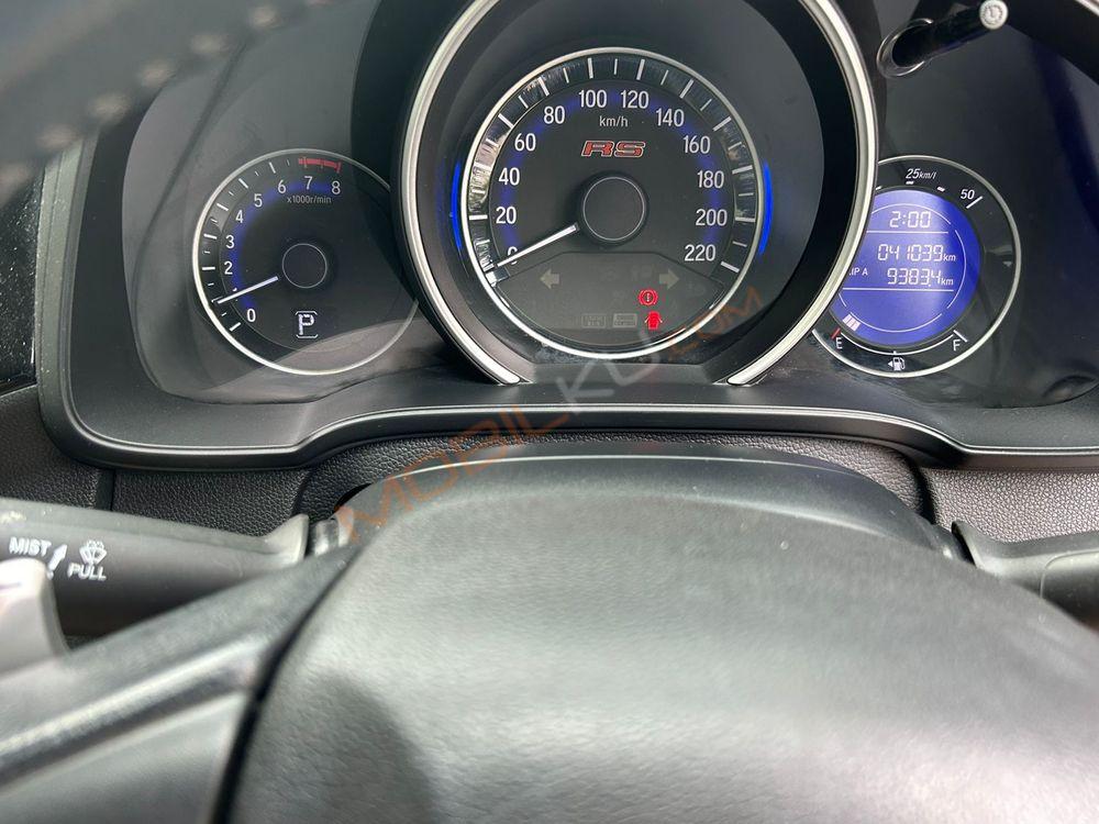 Mobil Honda Jazz 2016