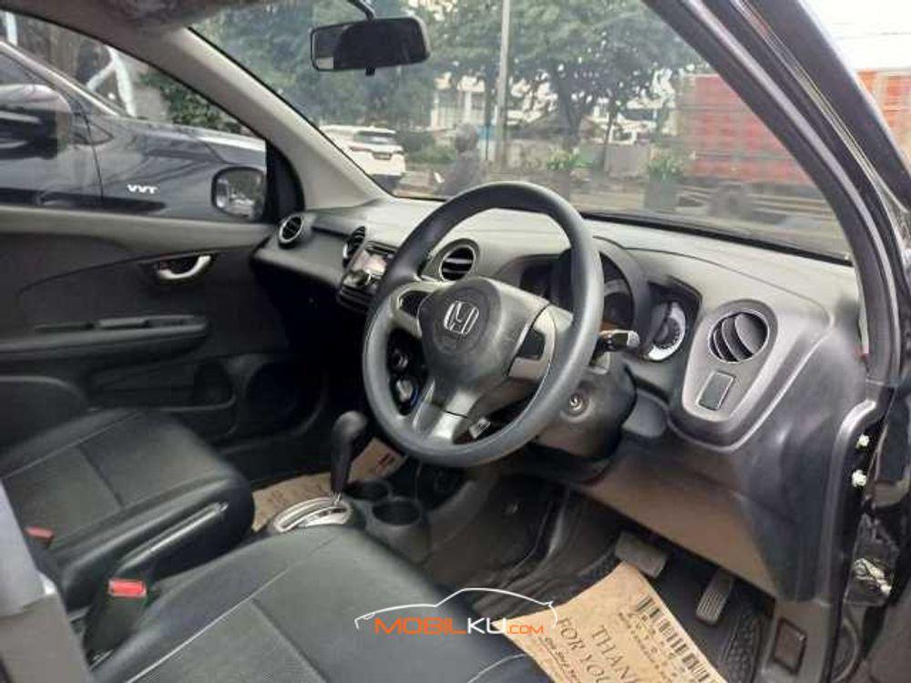Mobil Honda Brio 2015