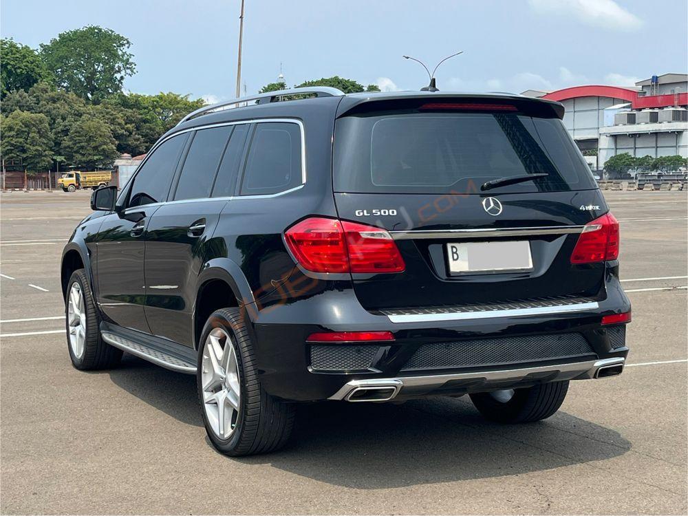 Mobil Mercedes-Benz GL 2014