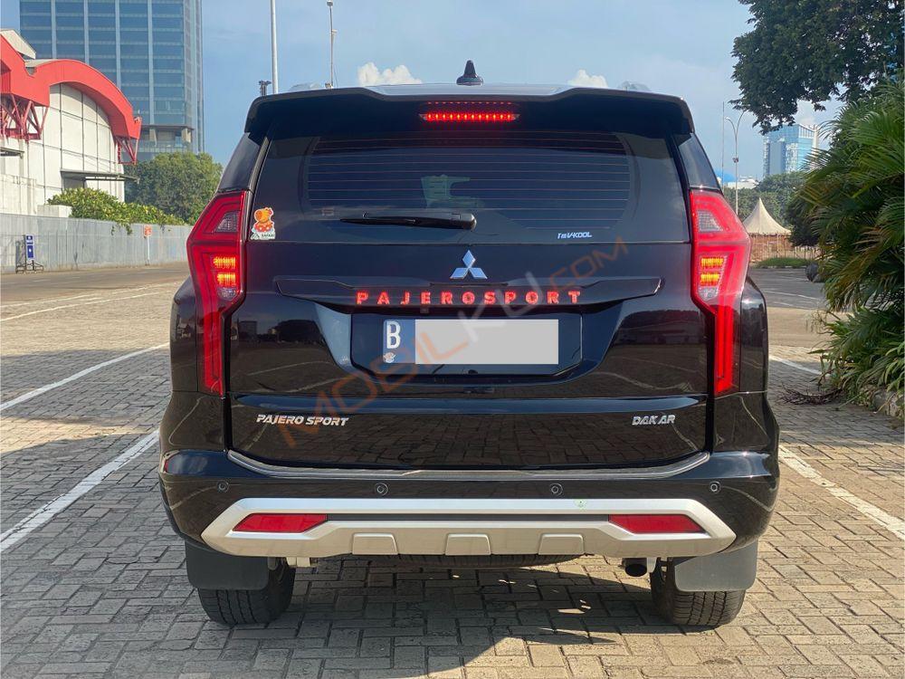 Mobil Mitsubishi Pajero Sport 2022