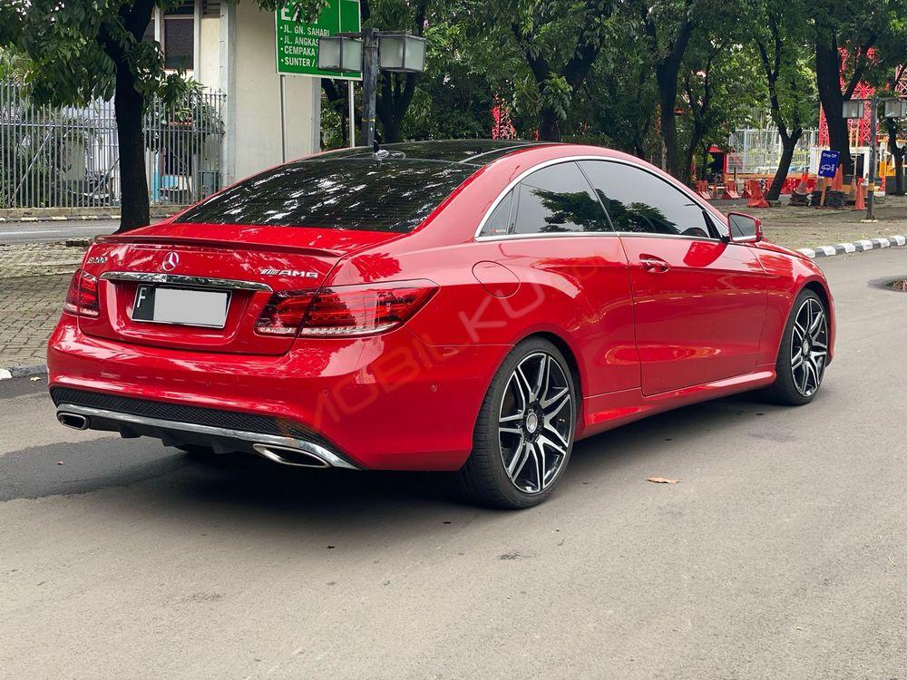 Mobil Mercedes-Benz E-Class 2014