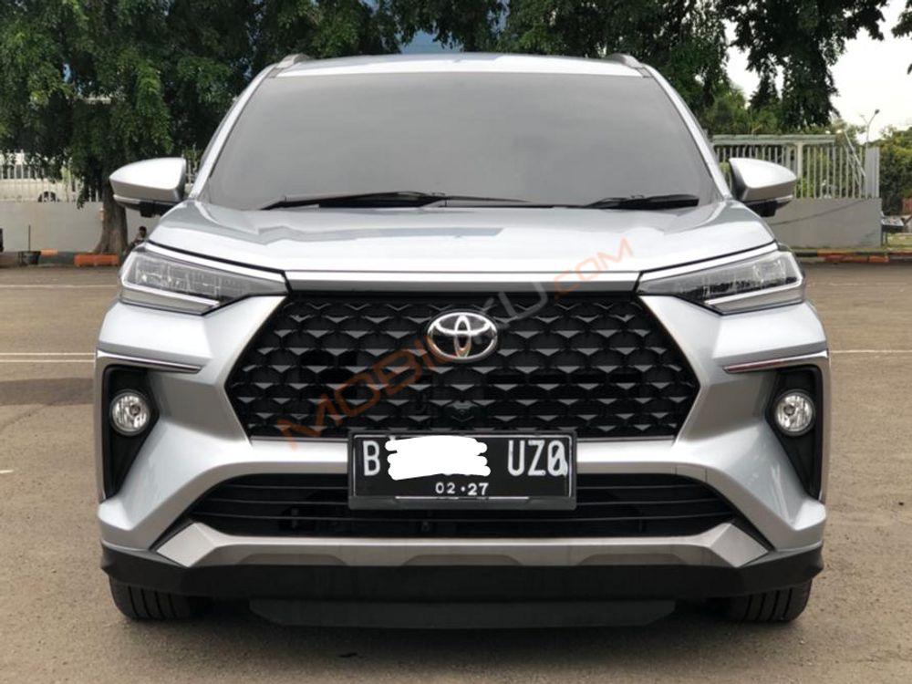 Mobil Toyota Veloz 2022