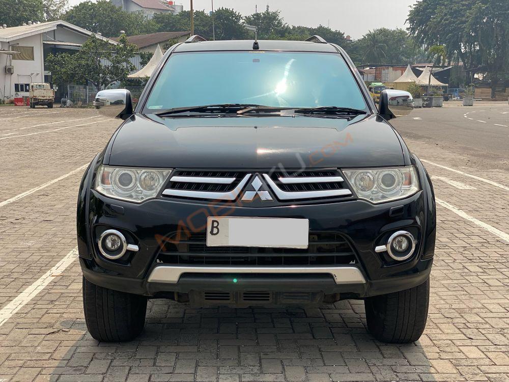 Mobil Mitsubishi Pajero Sport 2013