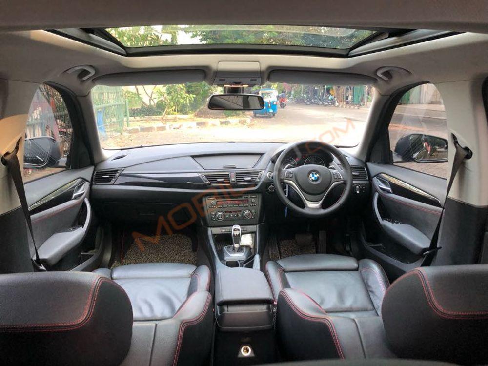Mobil BMW X1 2013