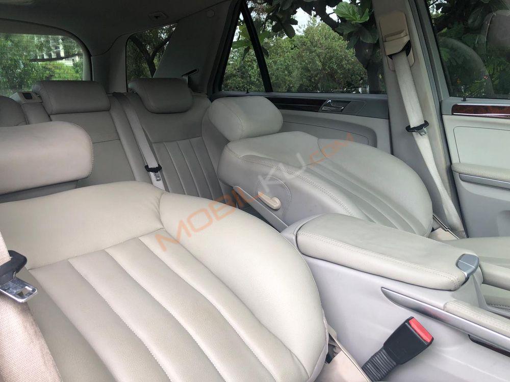 Mobil Mercedes-Benz ML 2006