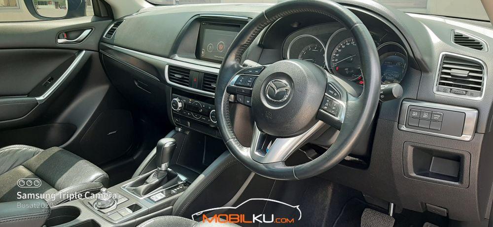 Mobil Mazda CX-5 2015