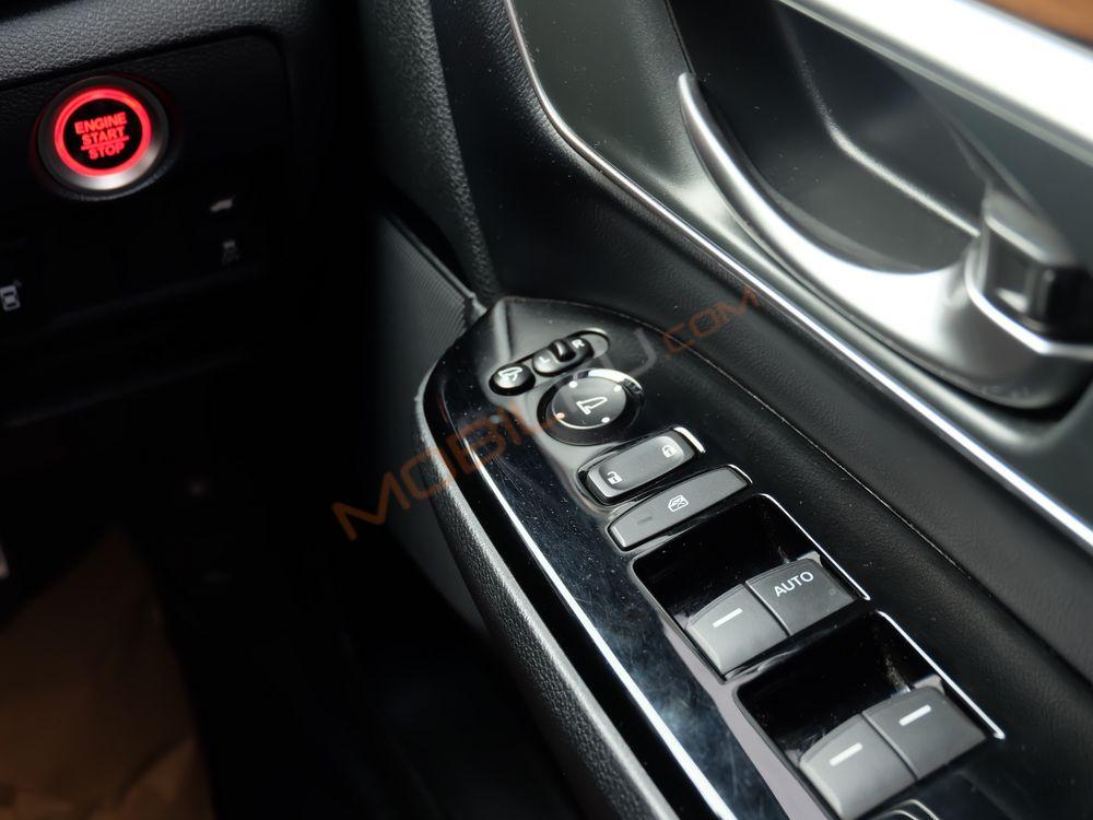 Mobil Honda CR-V 2018