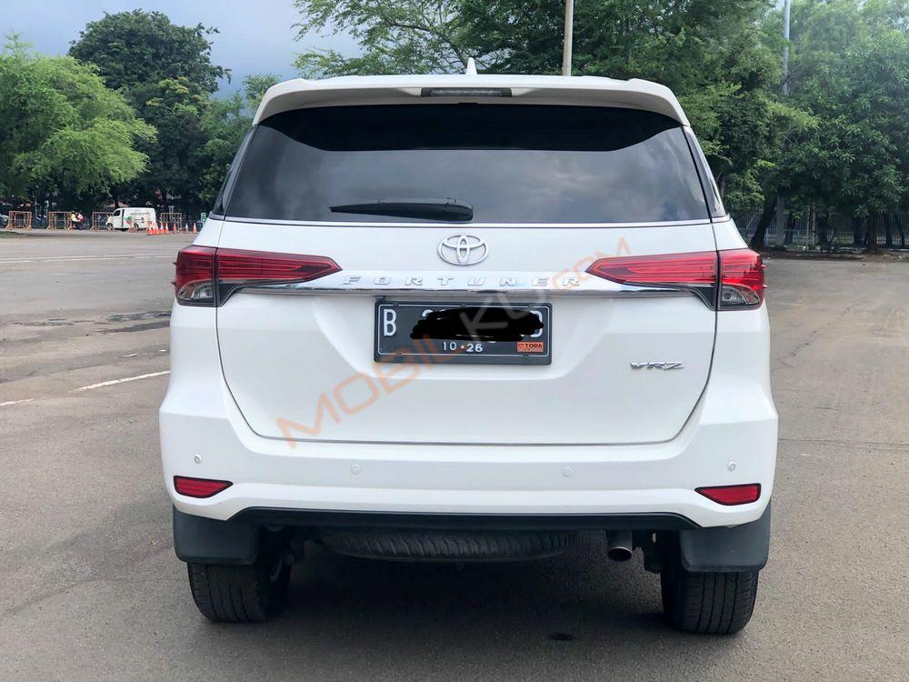 Mobil Toyota Fortuner 2016