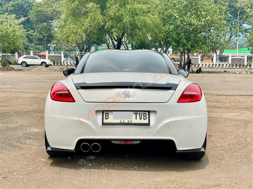 Mobil Peugeot RCZ 2012