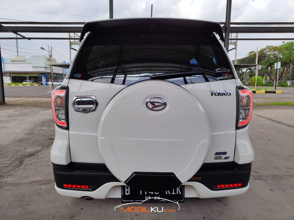 Mobil Daihatsu Terios 2016