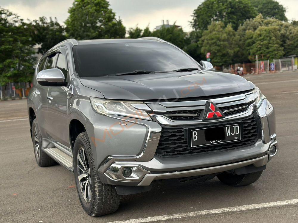 Mobil Mitsubishi Pajero Sport 2016