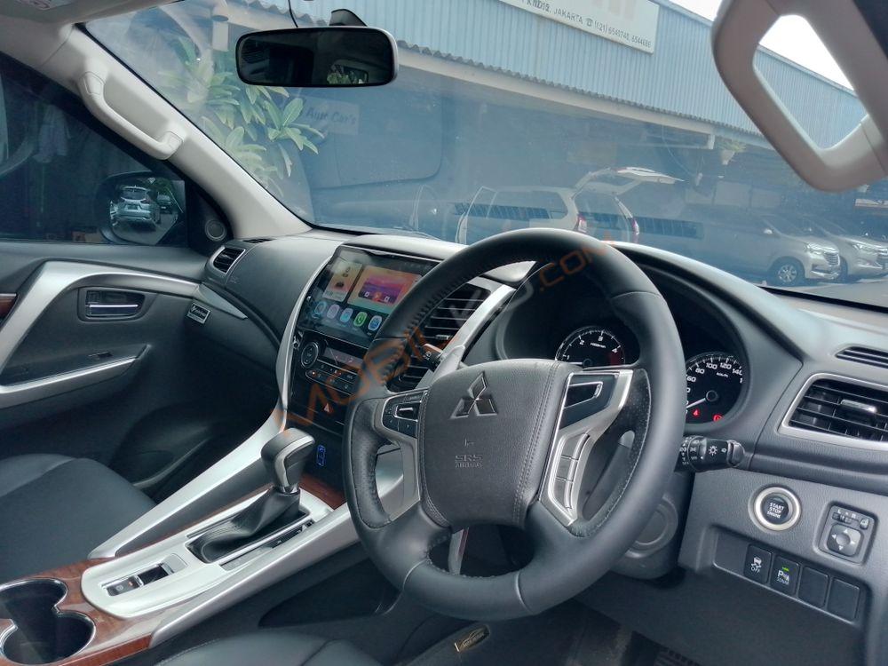 Mobil Mitsubishi Pajero Sport 2016