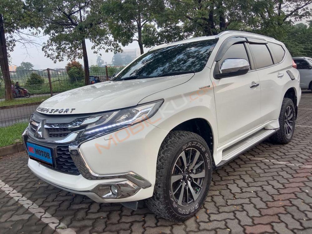 Mobil Mitsubishi Pajero Sport 2016