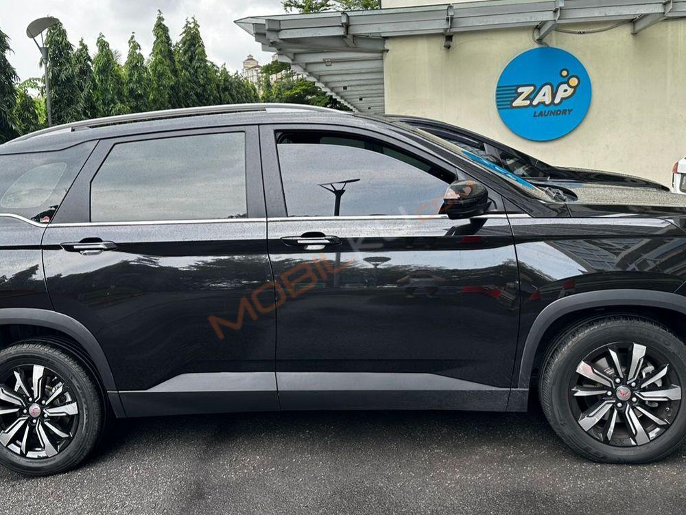 Mobil Wuling Almaz 2019