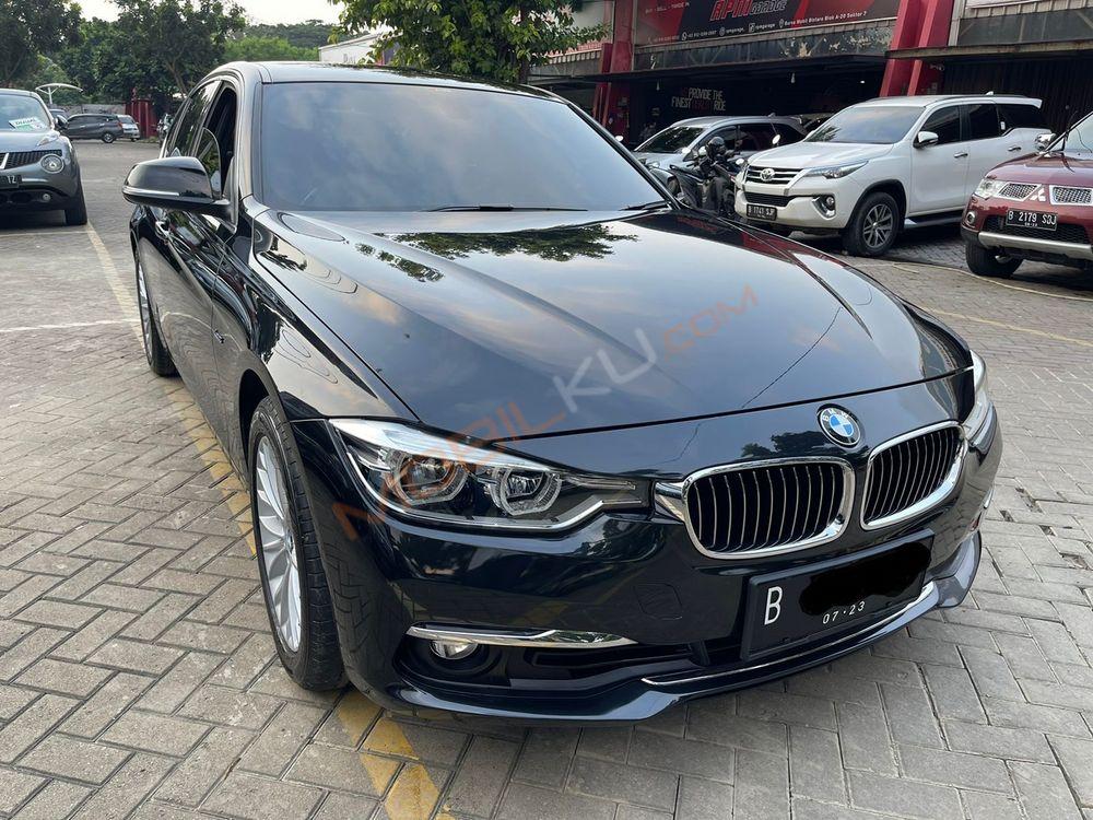 Mobil BMW 3 Series 2018