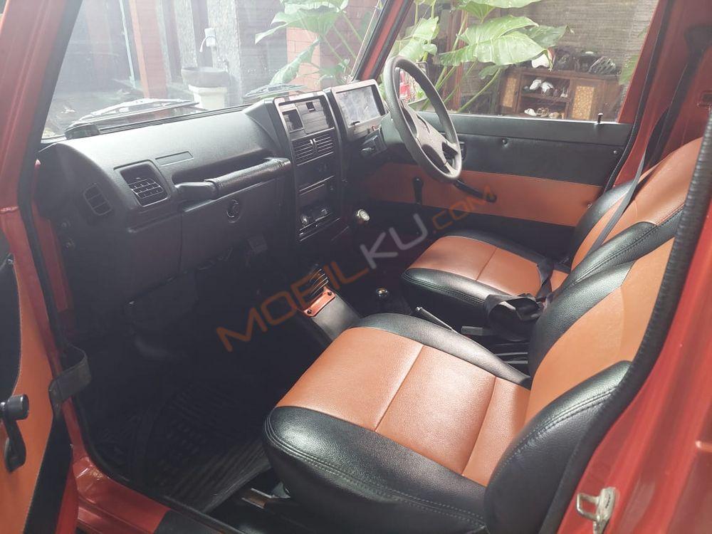 Mobil Suzuki Jimny 1995