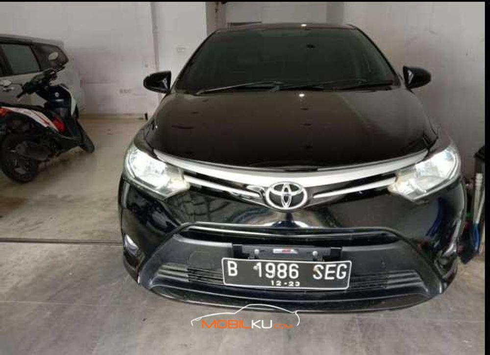 Mobil Toyota Vios 2013