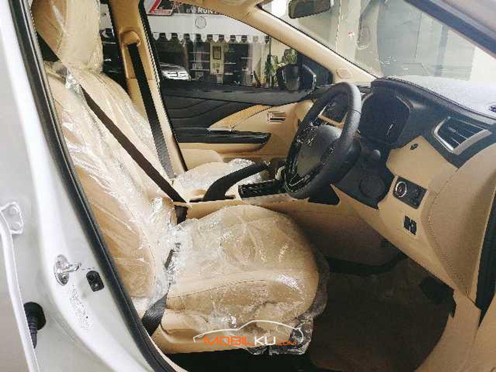 Mobil Mitsubishi Xpander 2021