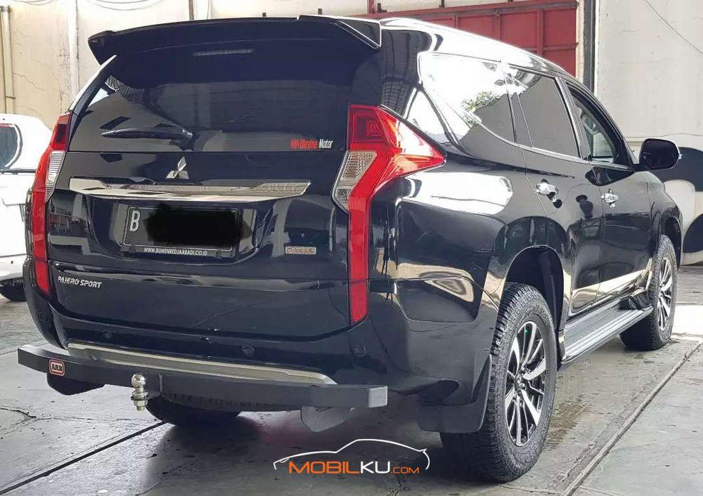 Mobil Mitsubishi Pajero Sport 2018