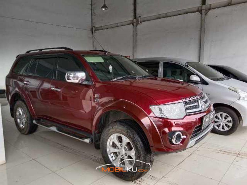 Mobil Mitsubishi Pajero Sport 2015