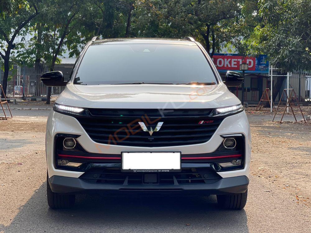 Mobil Wuling Almaz 2022