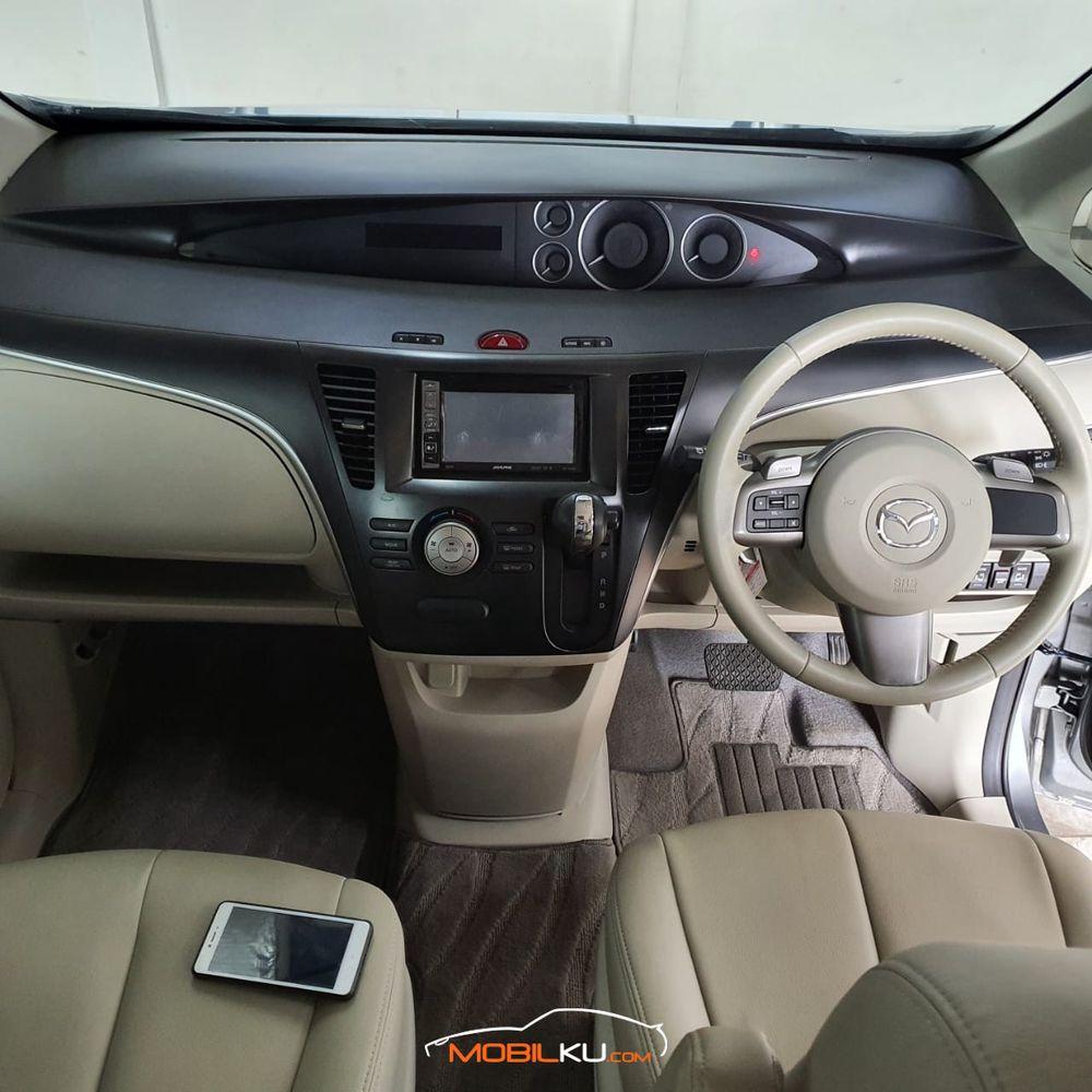 Mobil Mazda Biante 2016