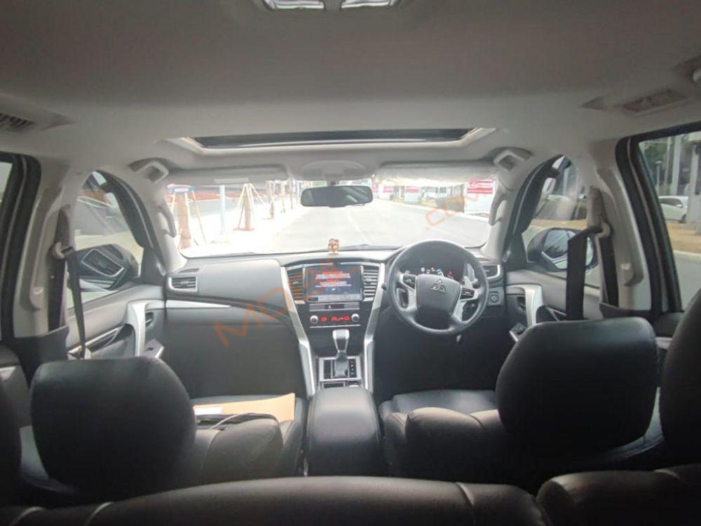 Mobil Mitsubishi Pajero Sport 2021