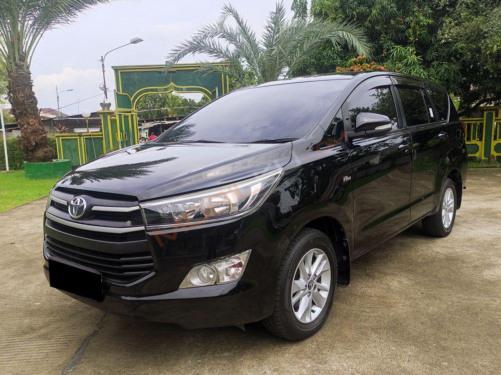 Mobil Toyota Kijang Innova 2016