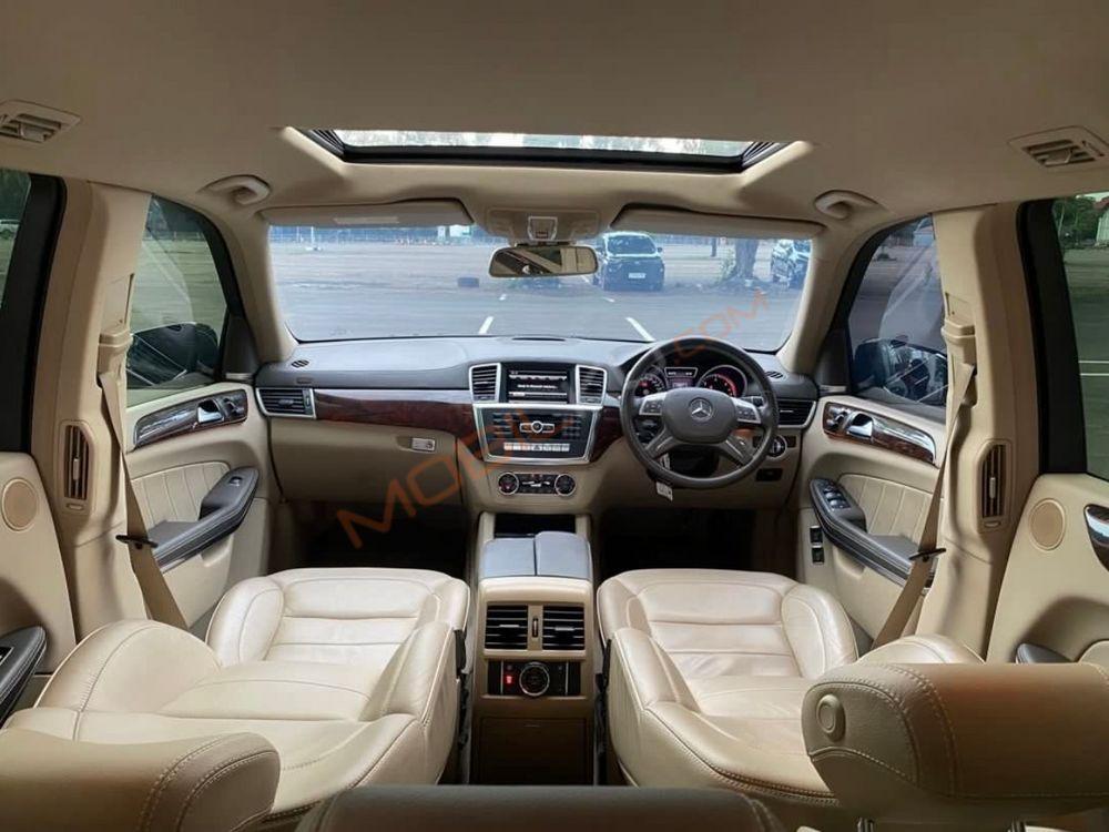 Mobil Mercedes-Benz GL 2013