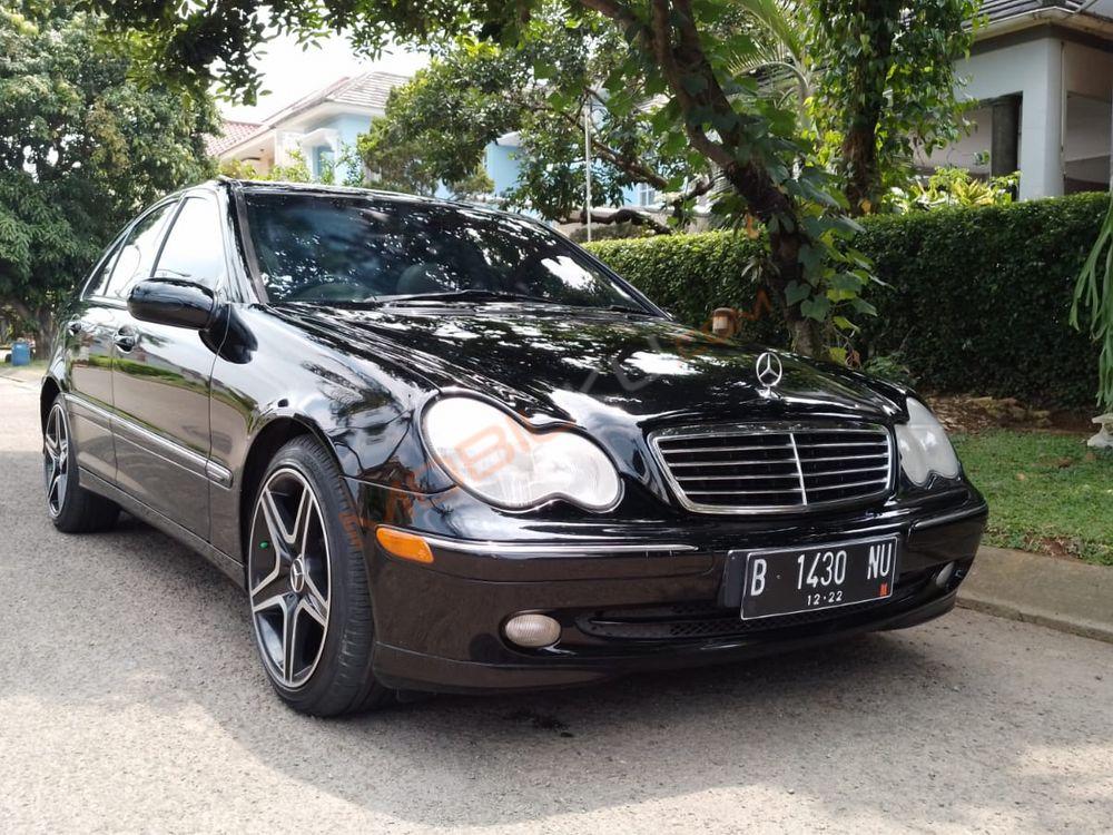 Mobil Mercedes-Benz C-Class 2003