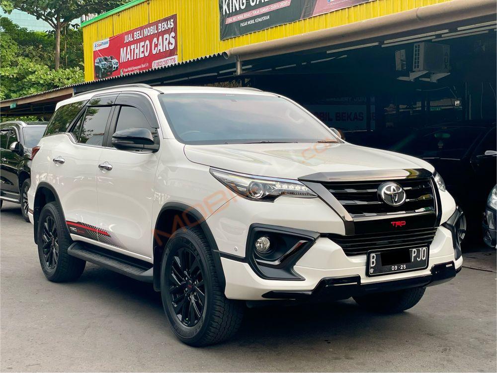 Mobil Toyota Fortuner 2020
