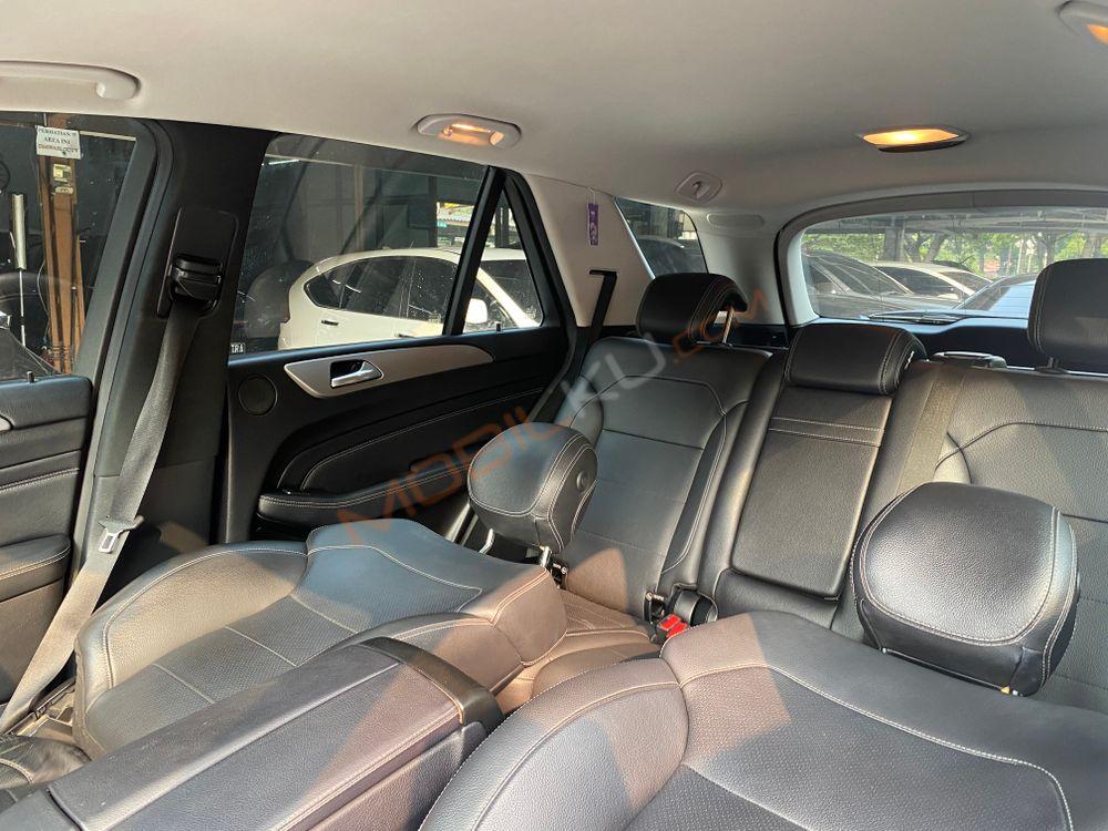 Mobil Mercedes-Benz ML 2015