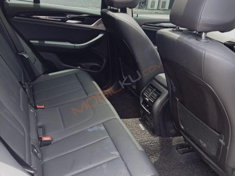 Mobil BMW X3 2021