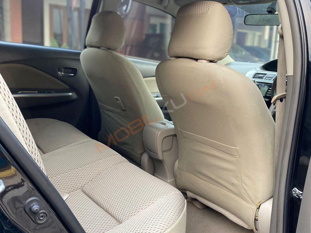 Mobil Toyota Vios 2012