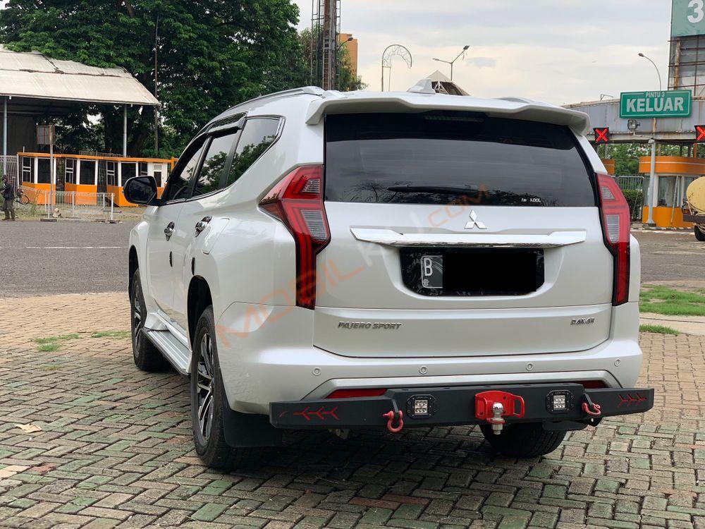 Mobil Mitsubishi Pajero Sport 2022