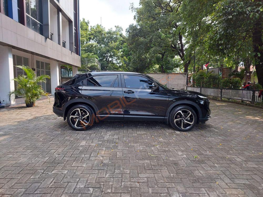 Mobil Honda HR-V 2022