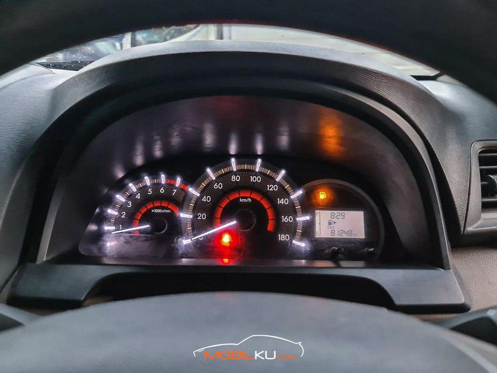 Mobil Toyota Avanza 2016