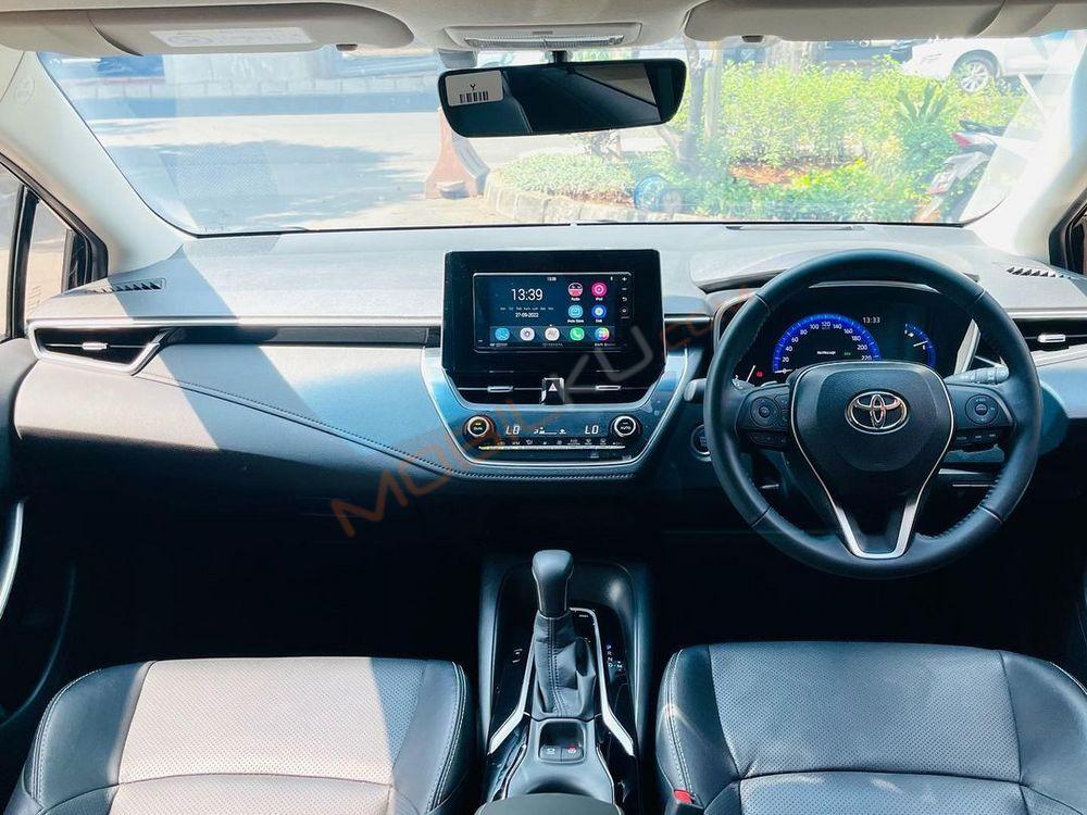 Mobil Toyota Alphard 2021