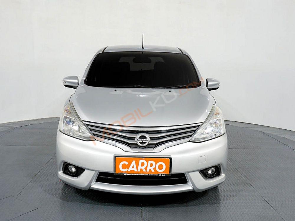 Mobil Nissan Grand Livina 2017
