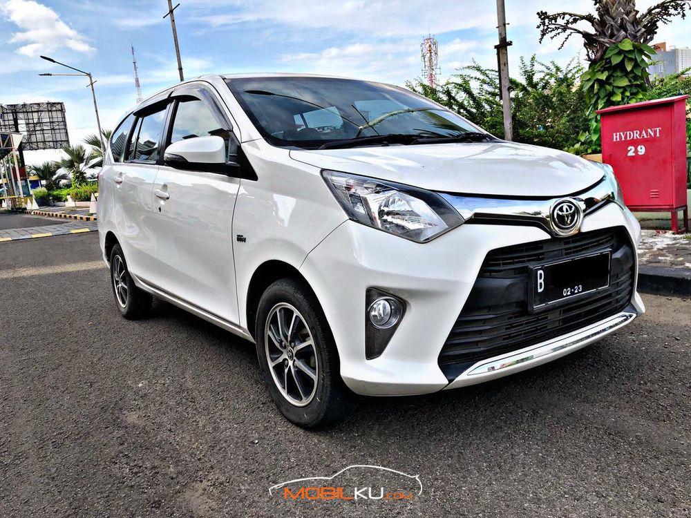 Mobil Toyota Calya 2018