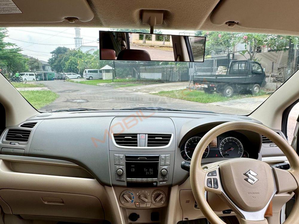 Mobil Suzuki Ertiga 2012