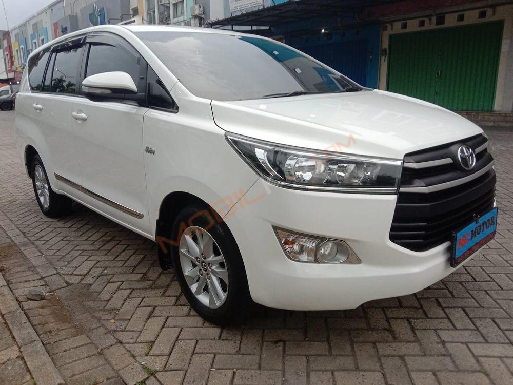 Mobil Toyota Kijang Innova 2017