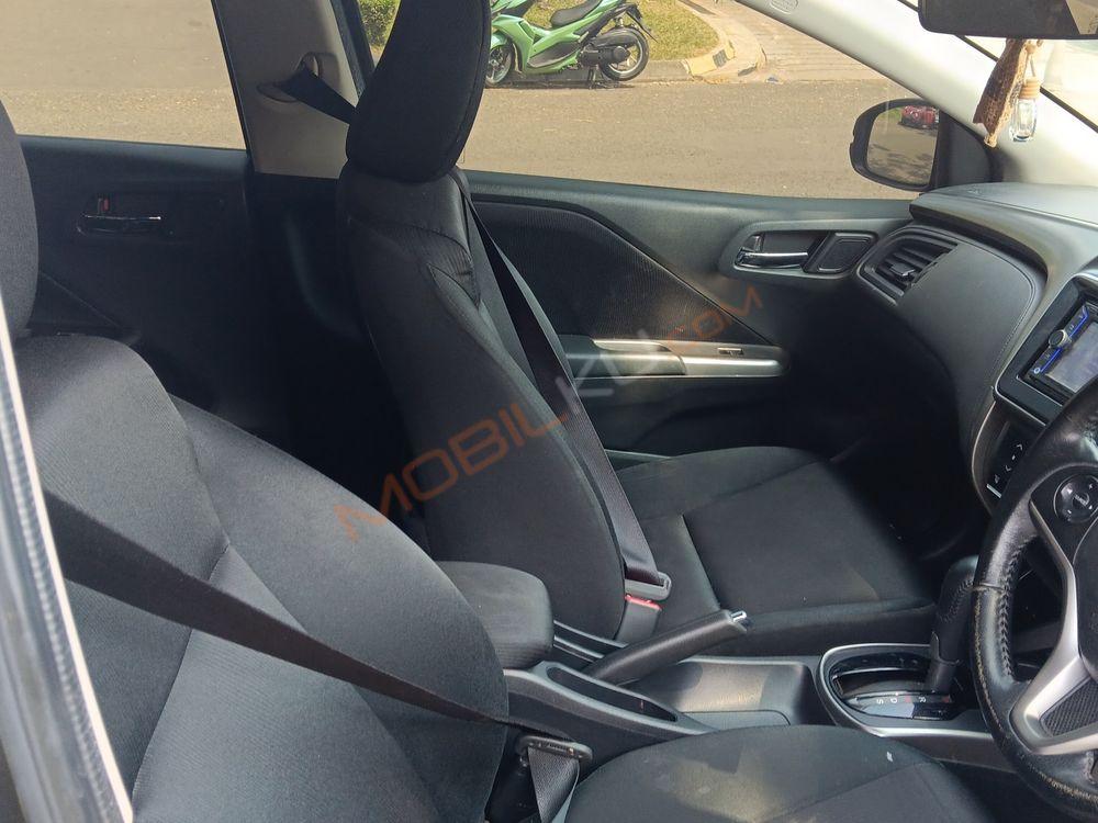 Mobil Honda City Sedan 2015