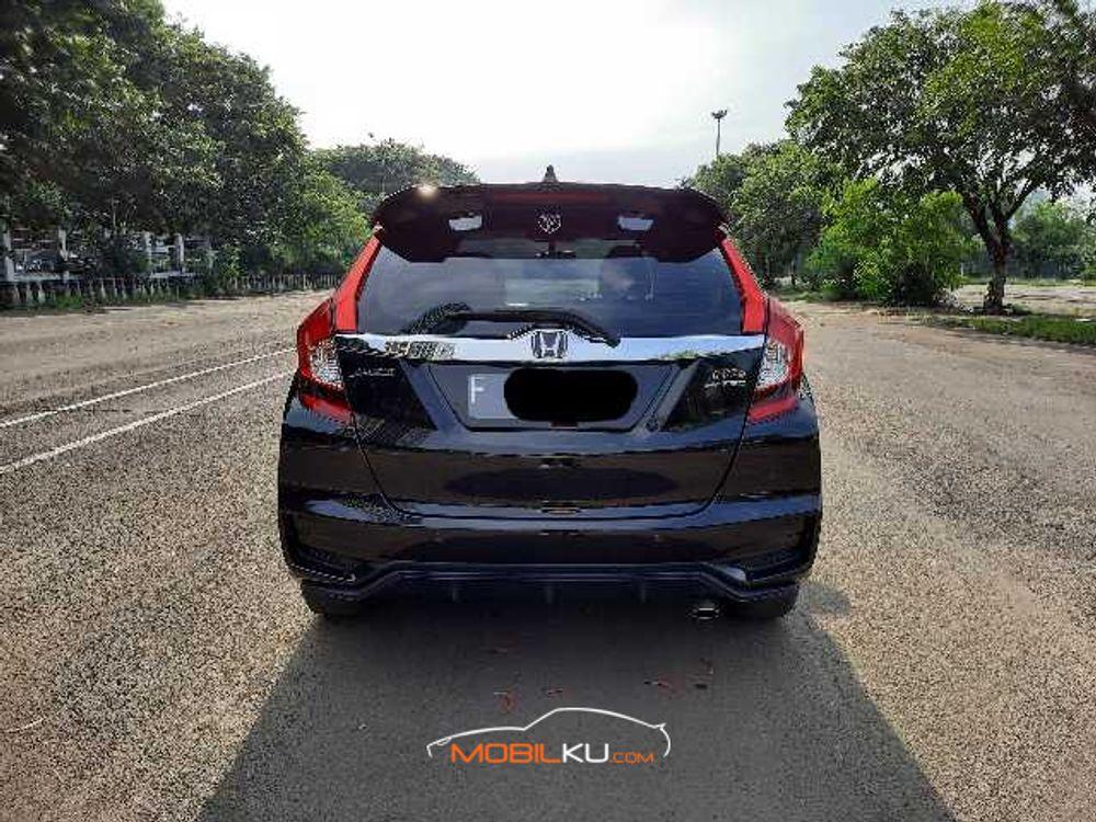 Mobil Honda Jazz 2018